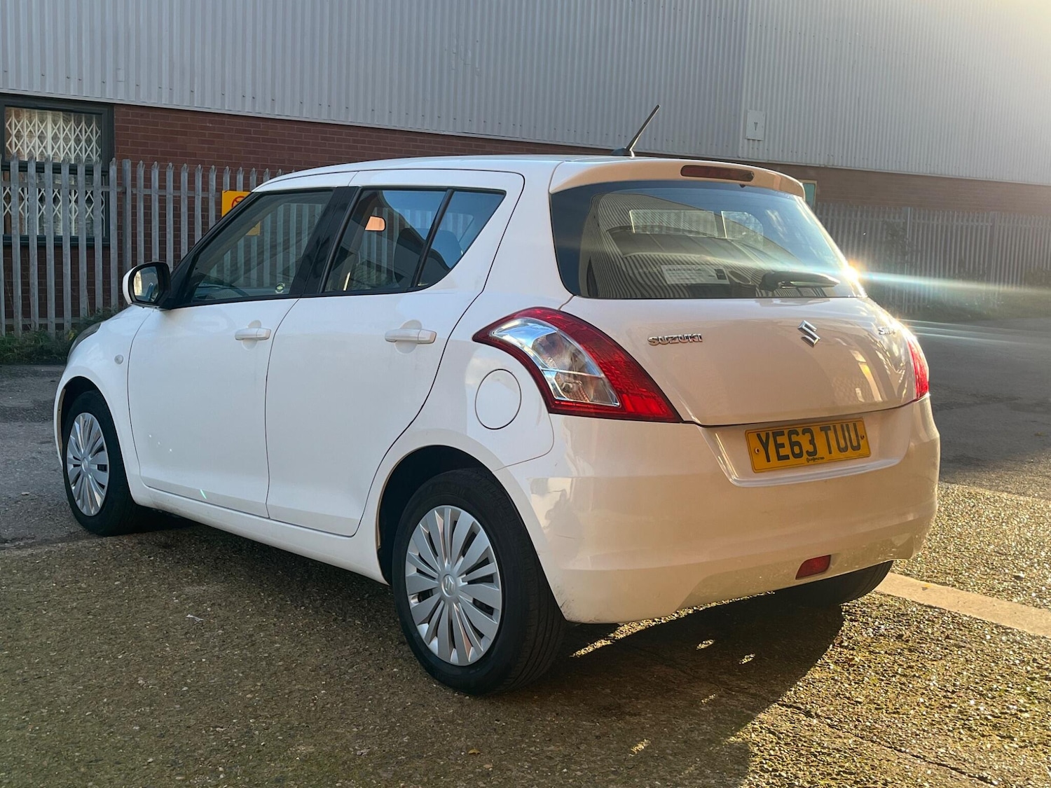 Used Suzuki Swift 2013 for sale - 76538606: Photo 4