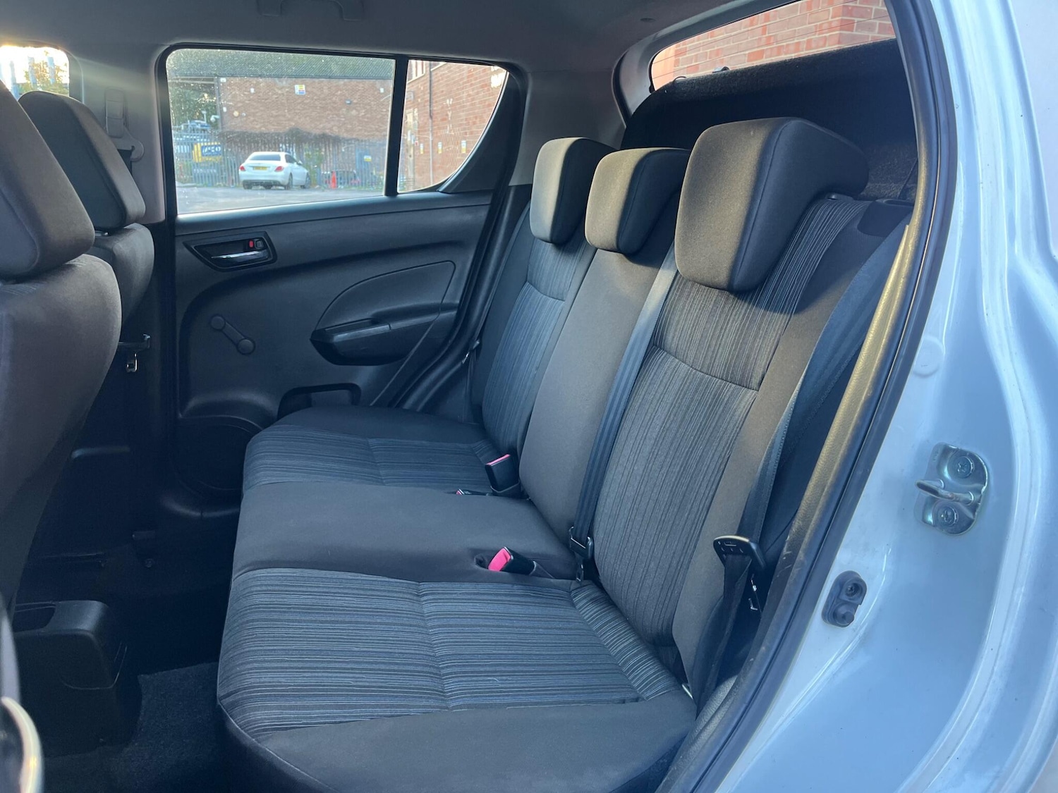 Used Suzuki Swift 2013 for sale - 76538606: Photo 45