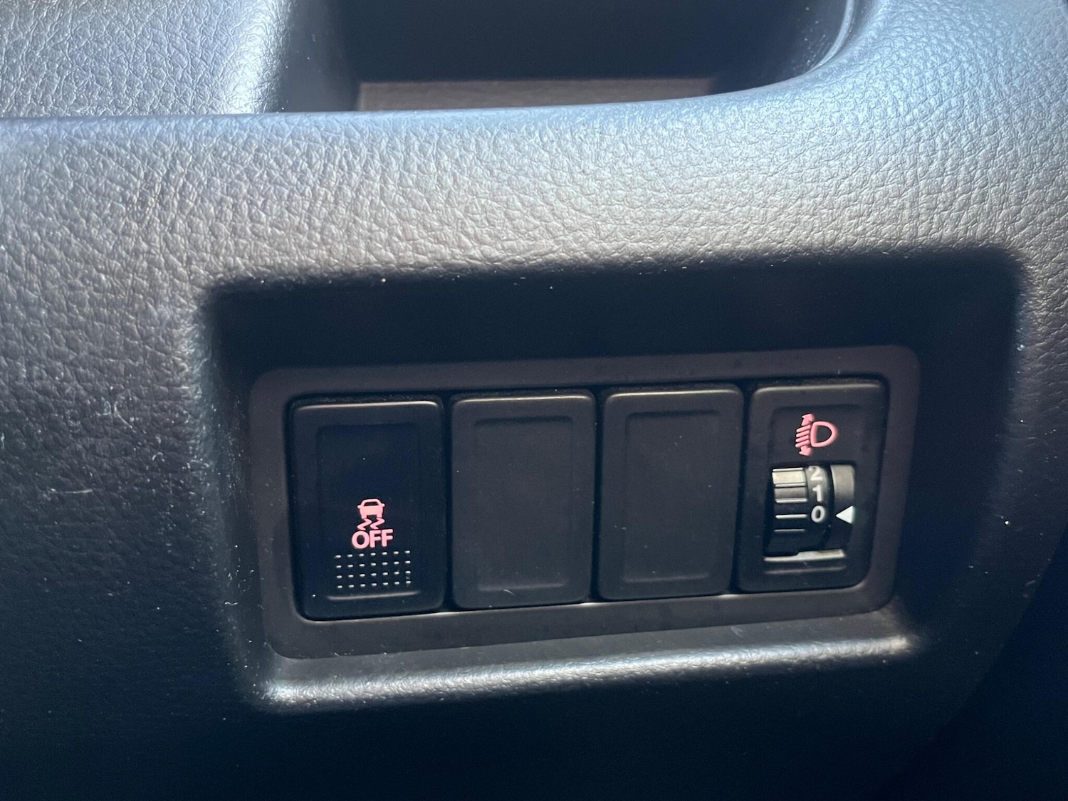 Used Suzuki Swift 2013 for sale - 76538606: Photo 46