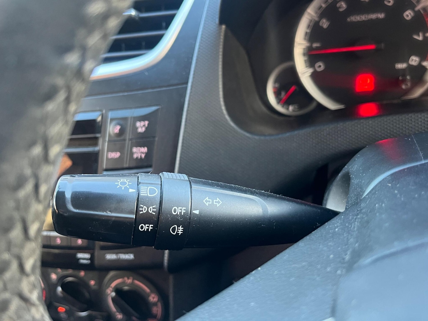 Used Suzuki Swift 2013 for sale - 76538606: Photo 48