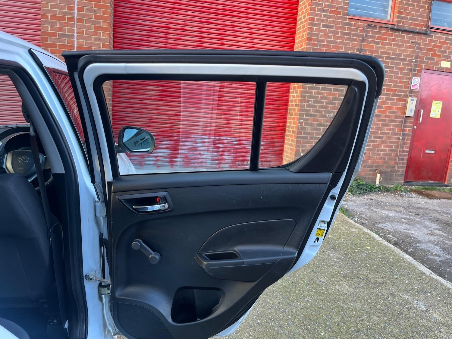 Used Suzuki Swift 2013 for sale - 76538606: Photo 56