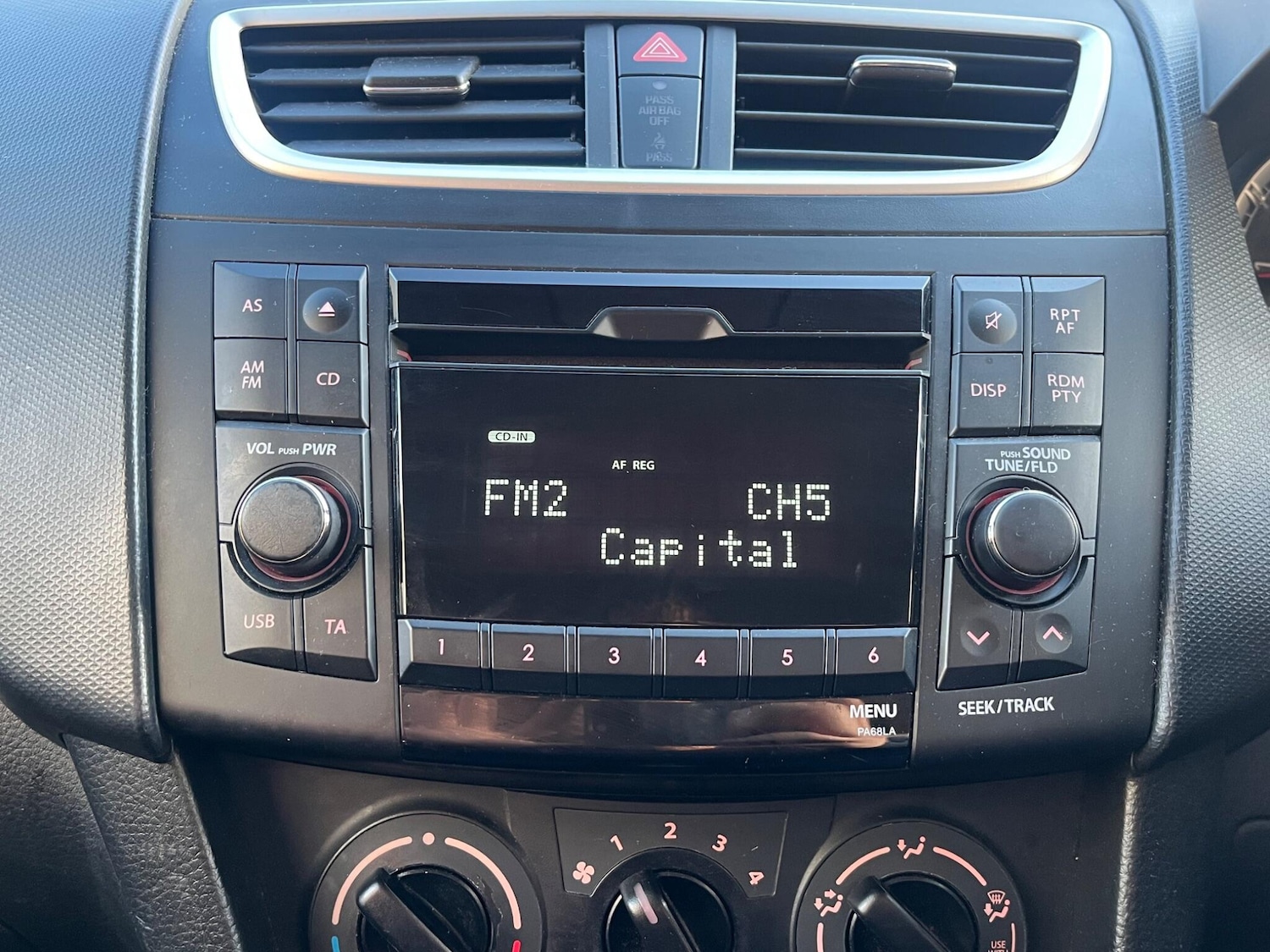 Used Suzuki Swift 2013 for sale - 76538606: Photo 65