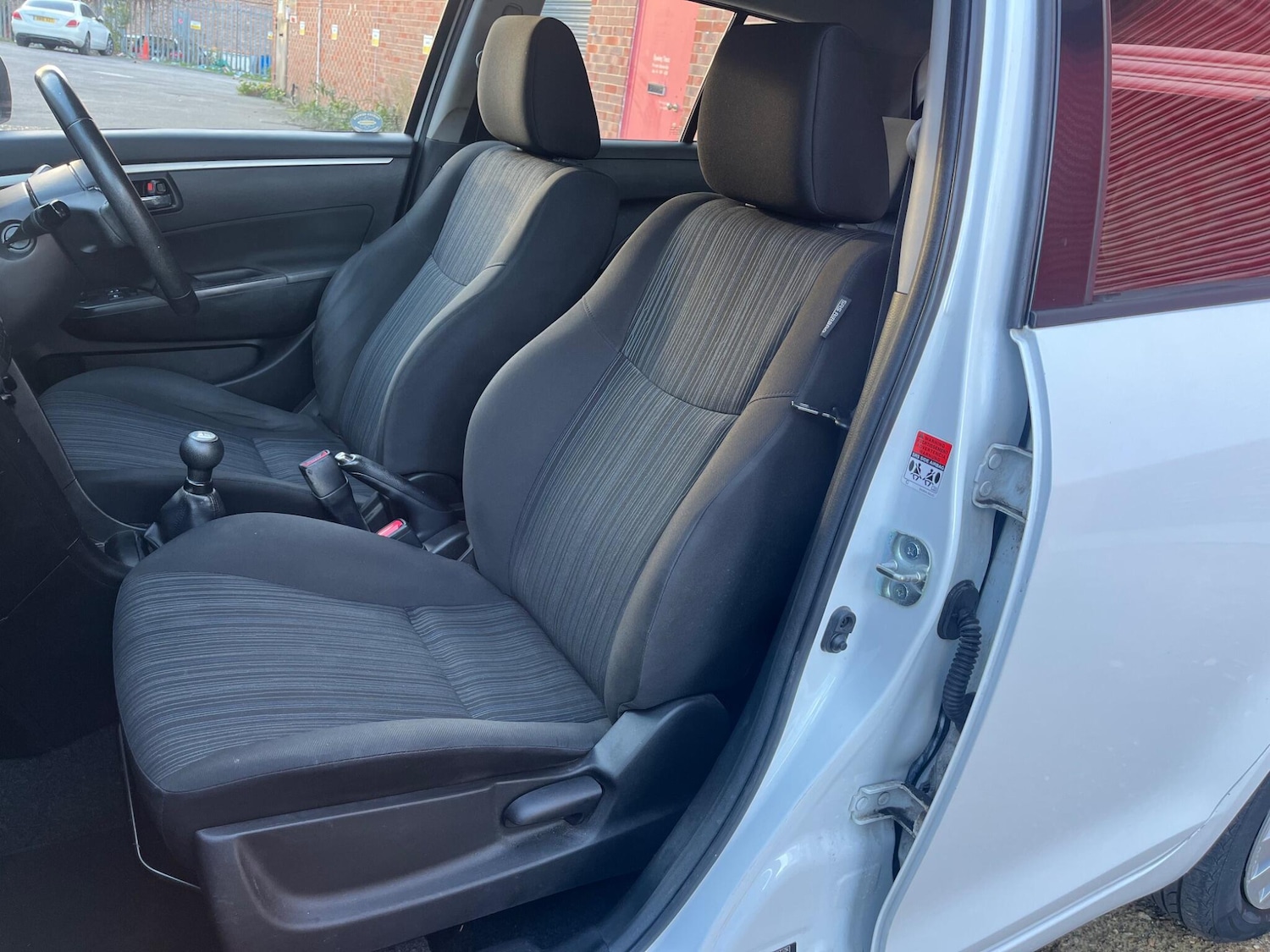 Used Suzuki Swift 2013 for sale - 76538606: Photo 74