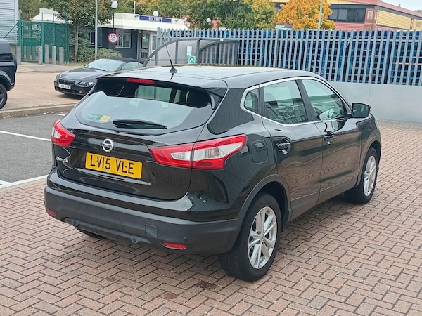 Used Nissan Qashqai 2015 for sale - 76296002: Photo 15
