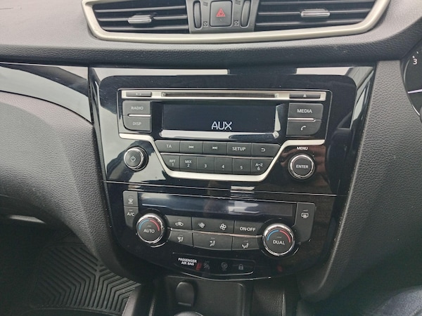 Used Nissan Qashqai 2015 for sale - 76296002: Photo 18