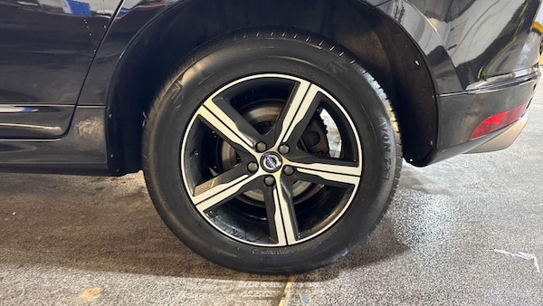 Used Volvo XC60 2017 for sale - 76307812: Photo 10