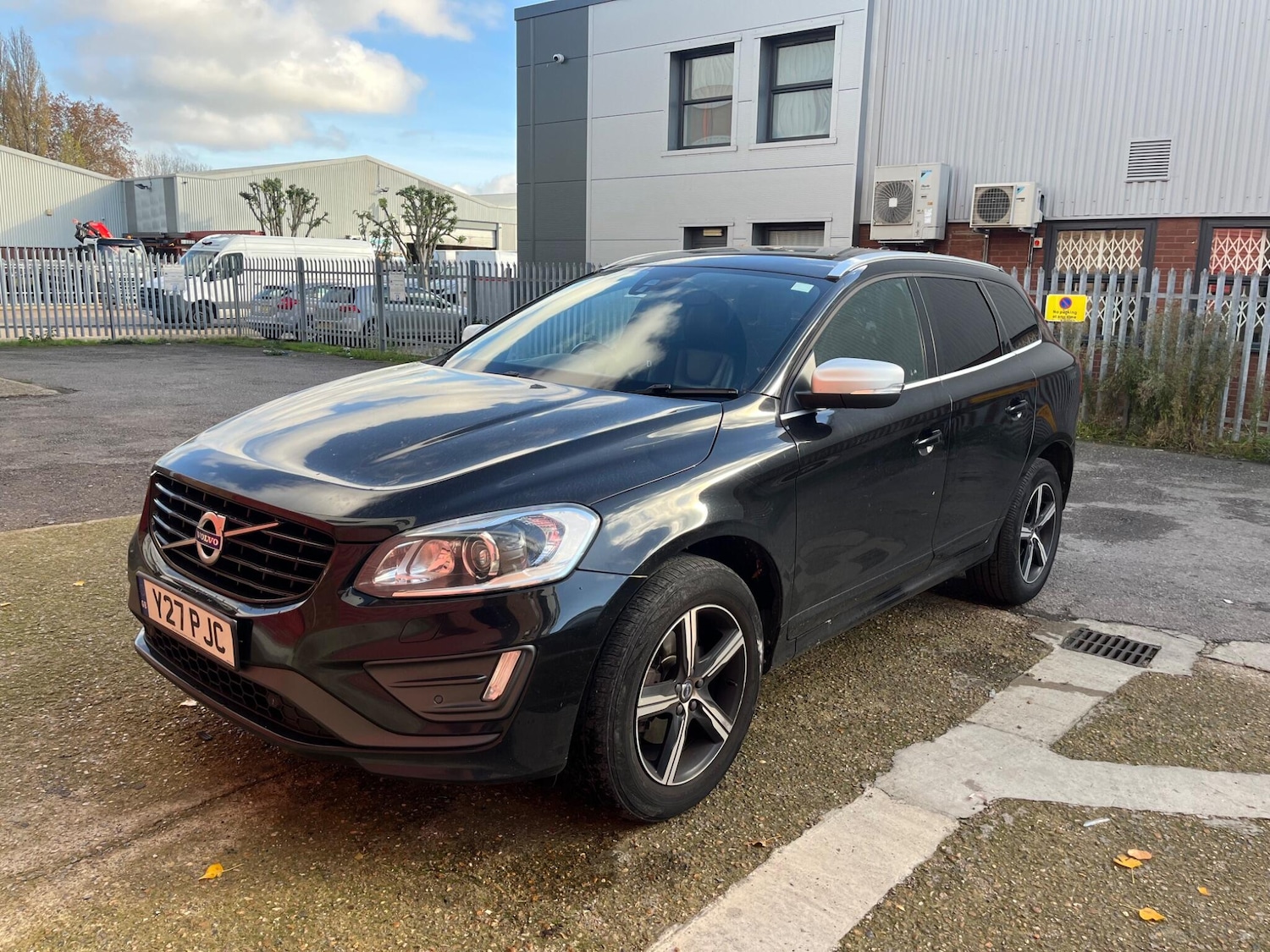 Used Volvo XC60 2017 for sale - 76307812: Photo 12