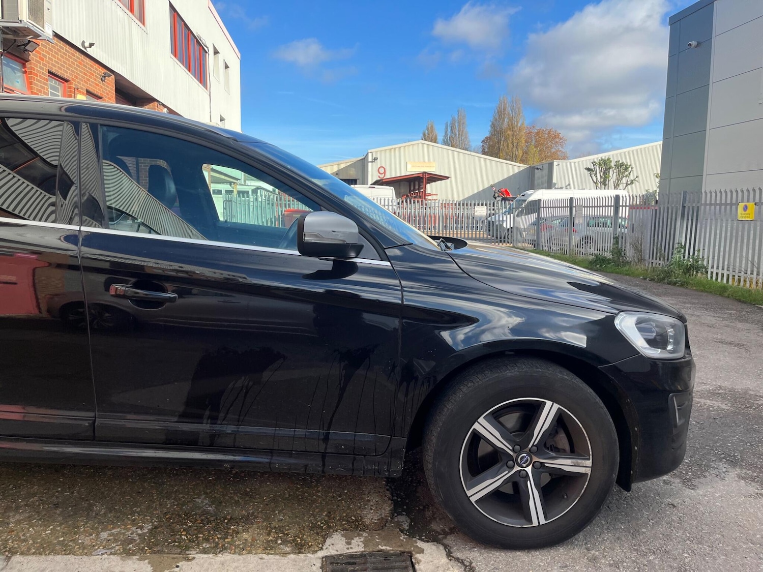 Used Volvo XC60 2017 for sale - 76307812: Photo 20