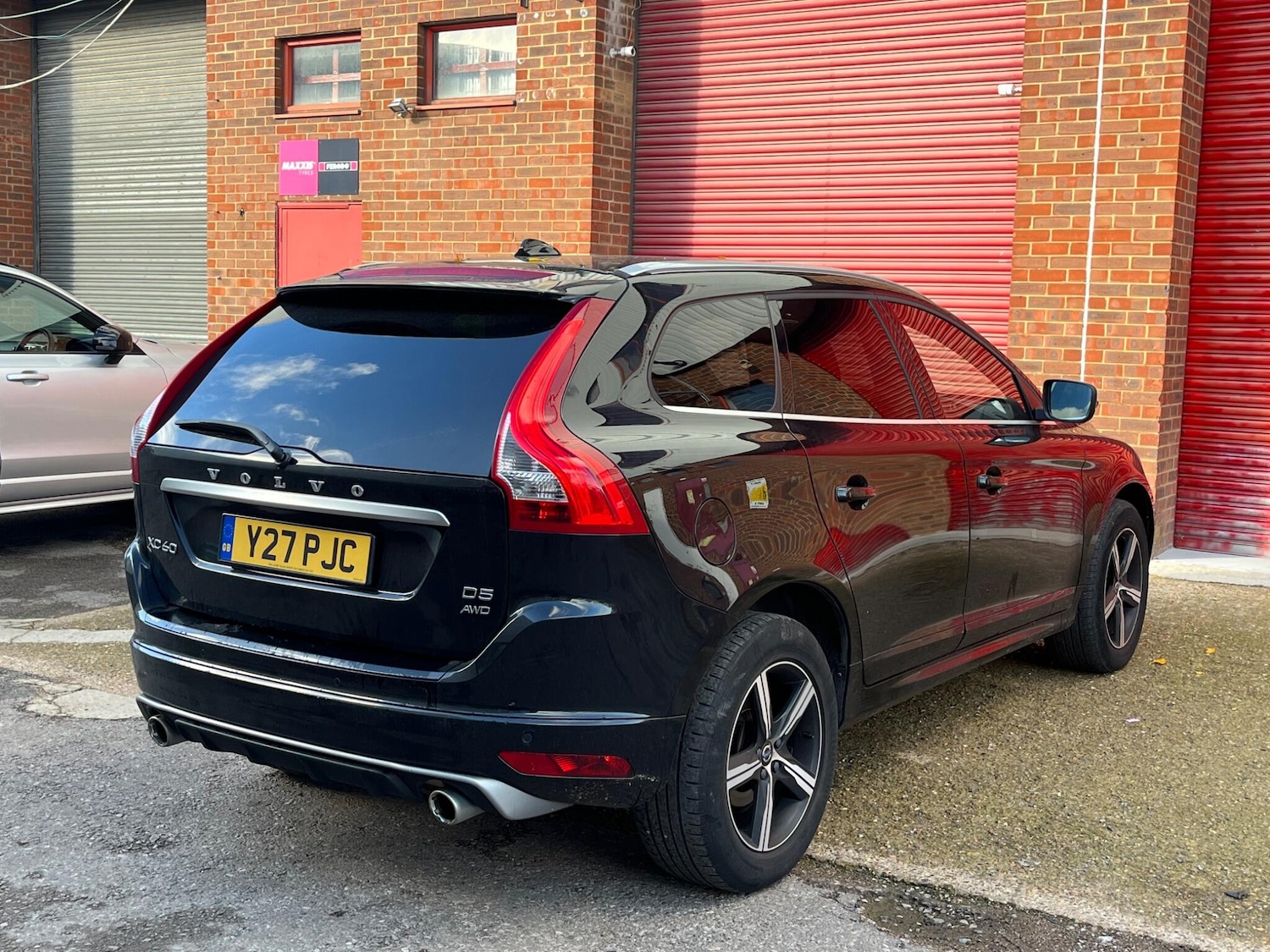 Used Volvo XC60 2017 for sale - 76307812: Photo 25