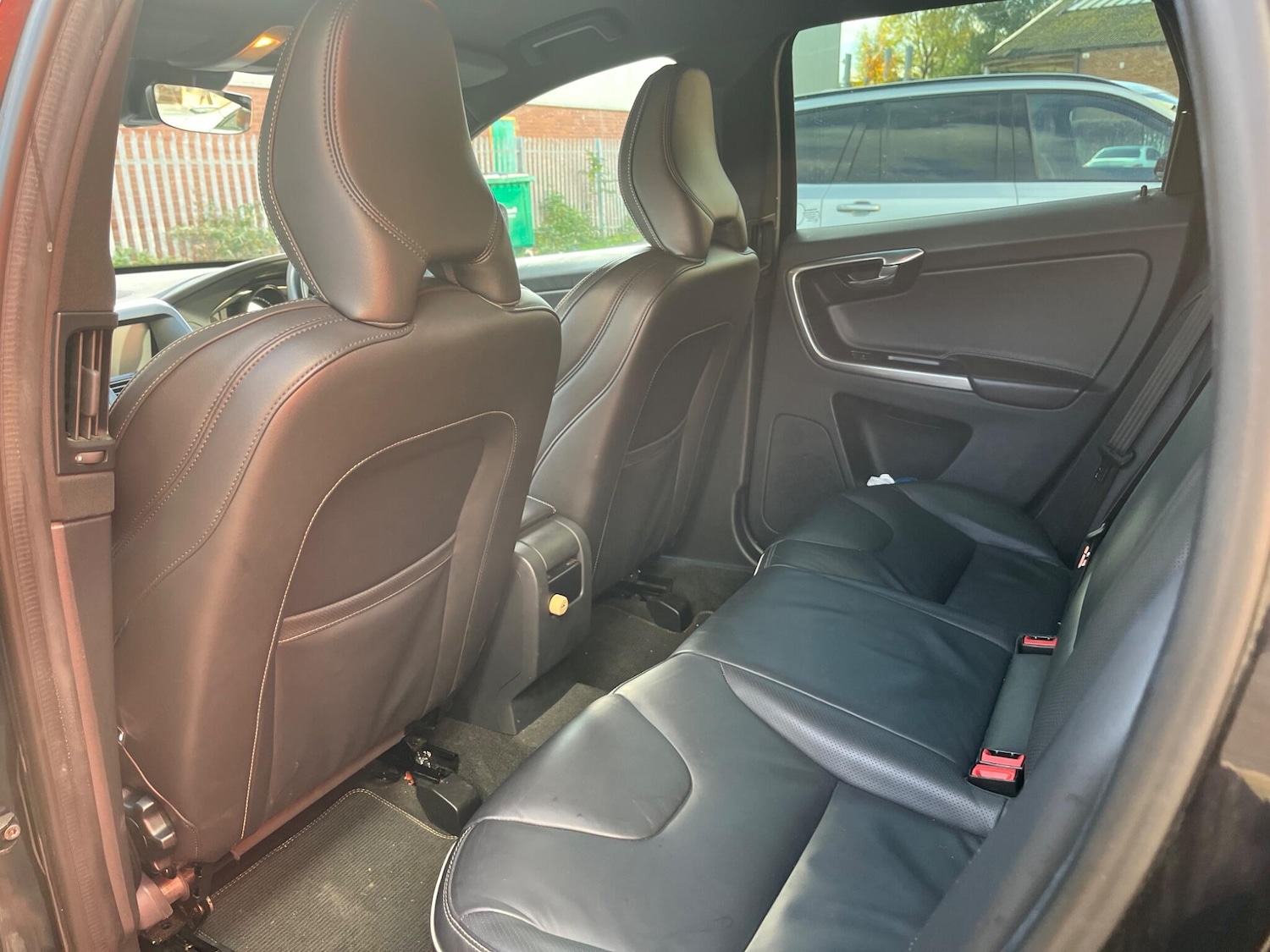 Used Volvo XC60 2017 for sale - 76307812: Photo 42