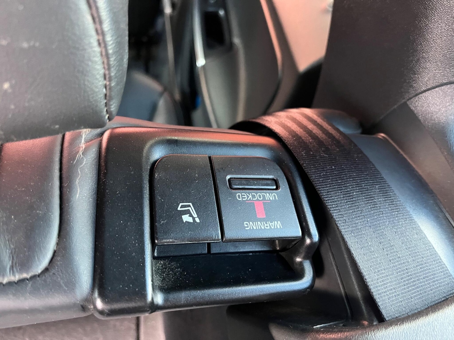 Used Volvo XC60 2017 for sale - 76307812: Photo 47