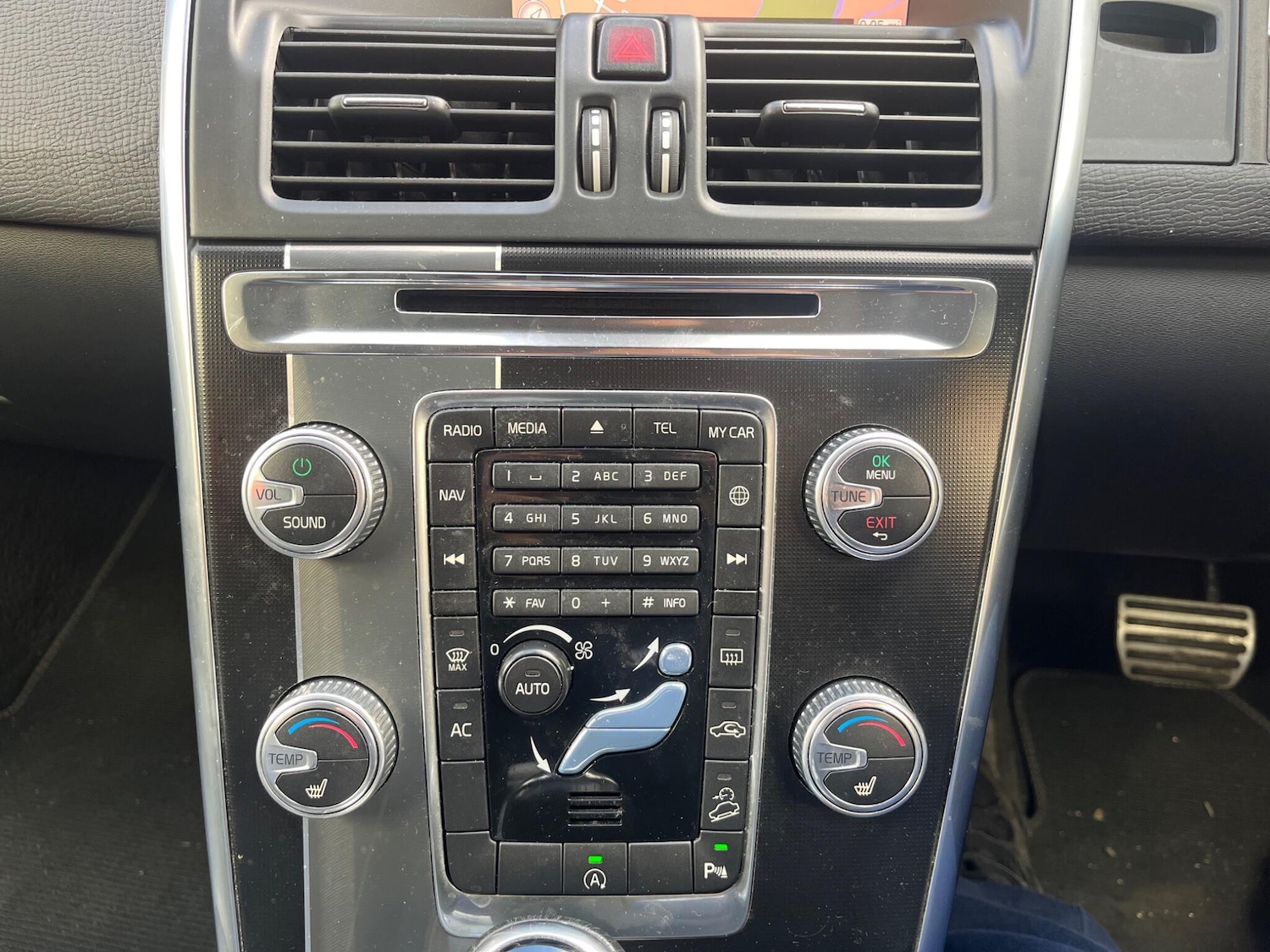 Used Volvo XC60 2017 for sale - 76307812: Photo 53