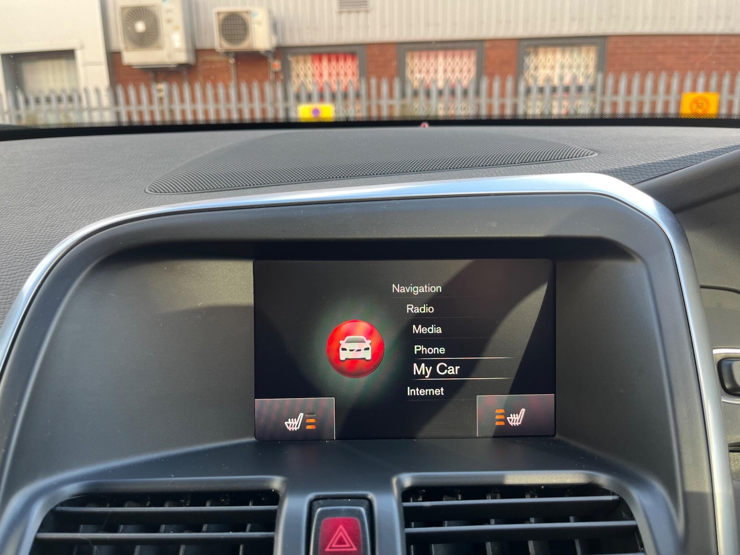 Used Volvo XC60 2017 for sale - 76307812: Photo 58