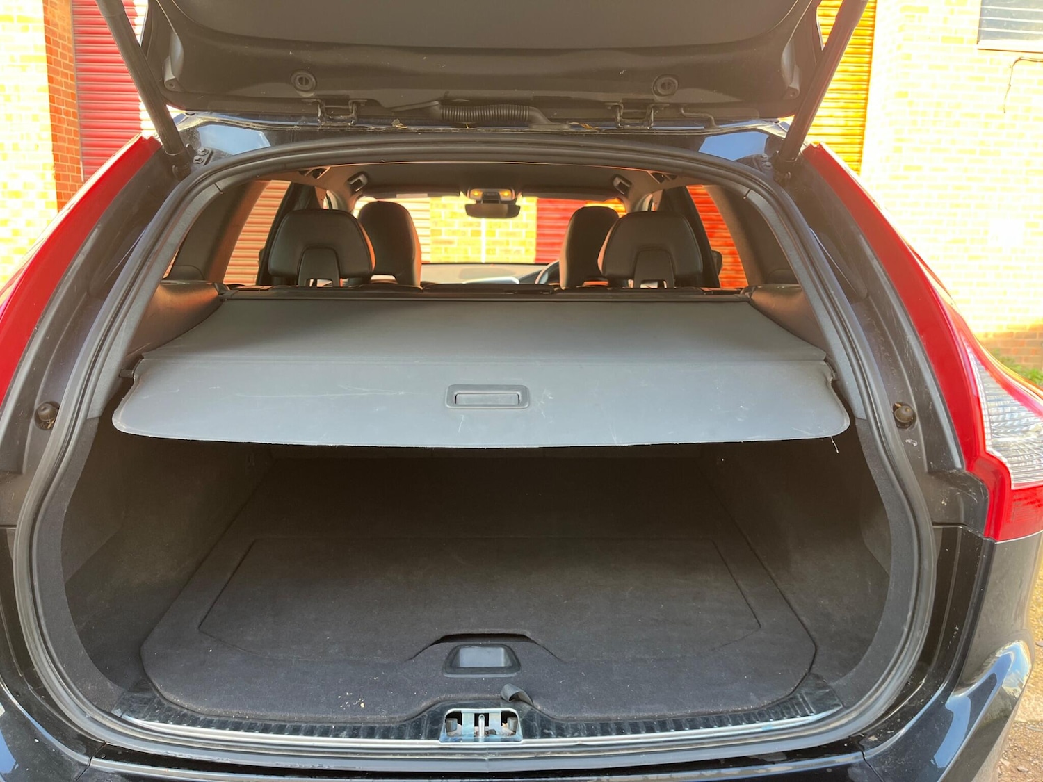 Used Volvo XC60 2017 for sale - 76307812: Photo 69