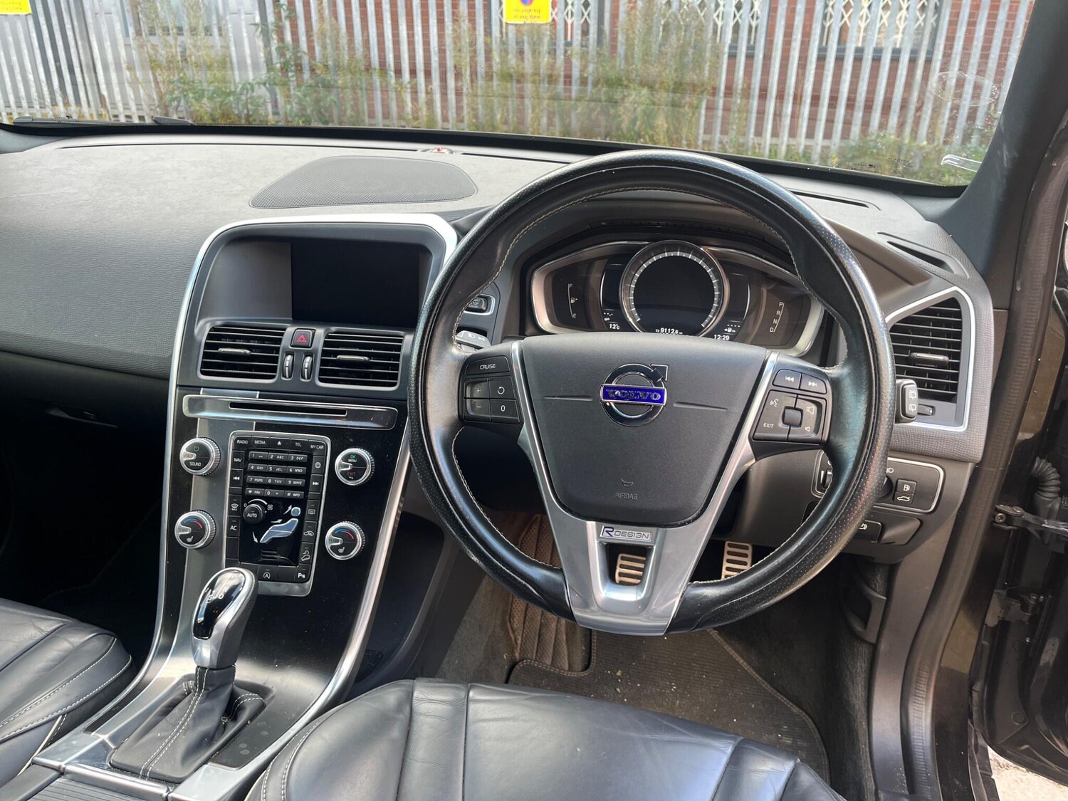 Used Volvo XC60 2017 for sale - 76307812: Photo 72