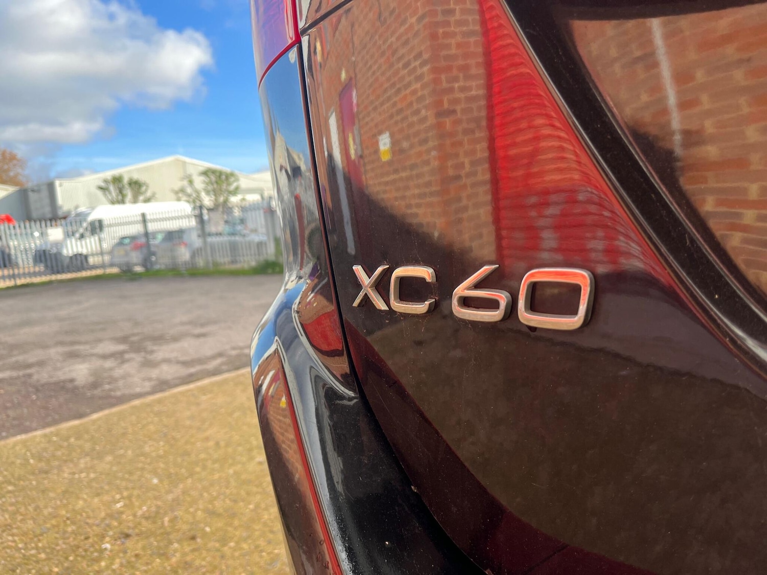 Used Volvo XC60 2017 for sale - 76307812: Photo 80