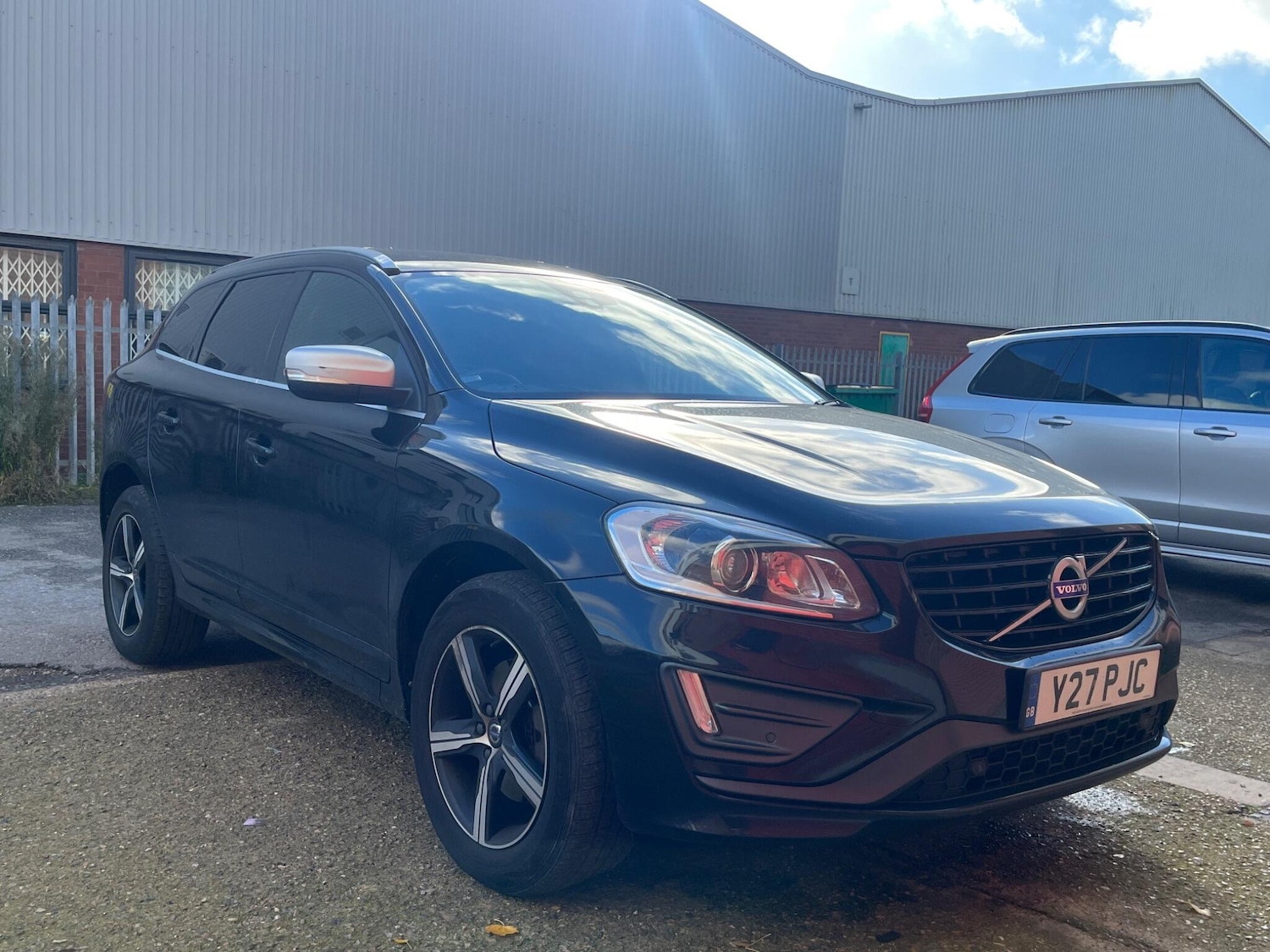 Used Volvo XC60 2017 for sale - 76307812: Photo 85