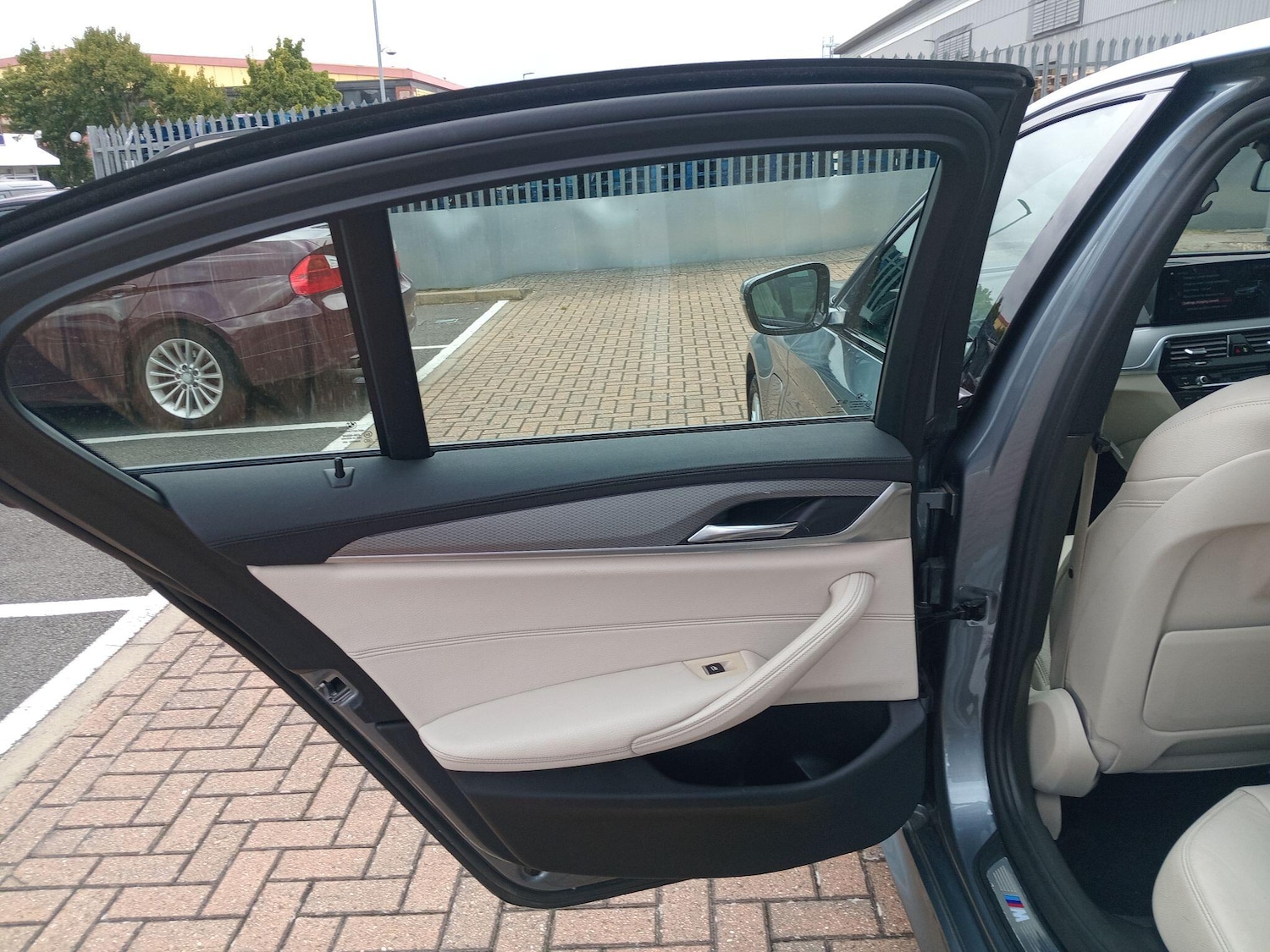 Vehicle 29