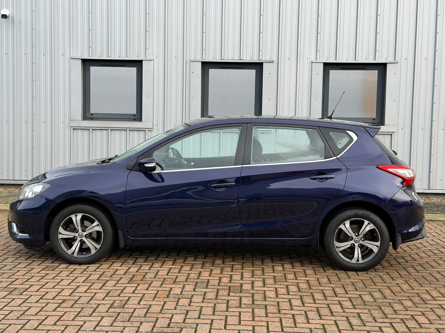 Used Nissan Pulsar 2015 for sale - 76633648: Photo 3