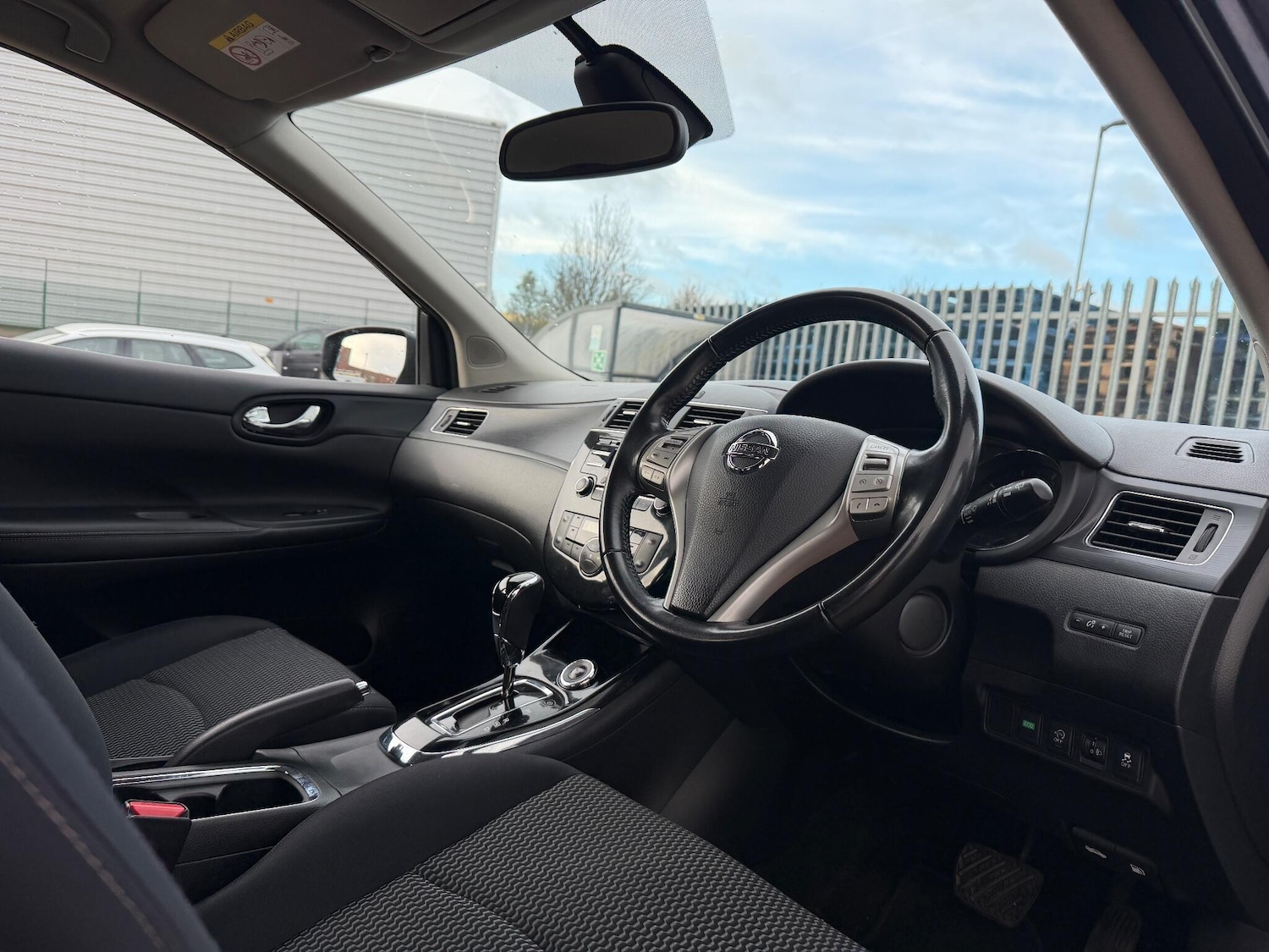 Used Nissan Pulsar 2015 for sale - 76633648: Photo 39