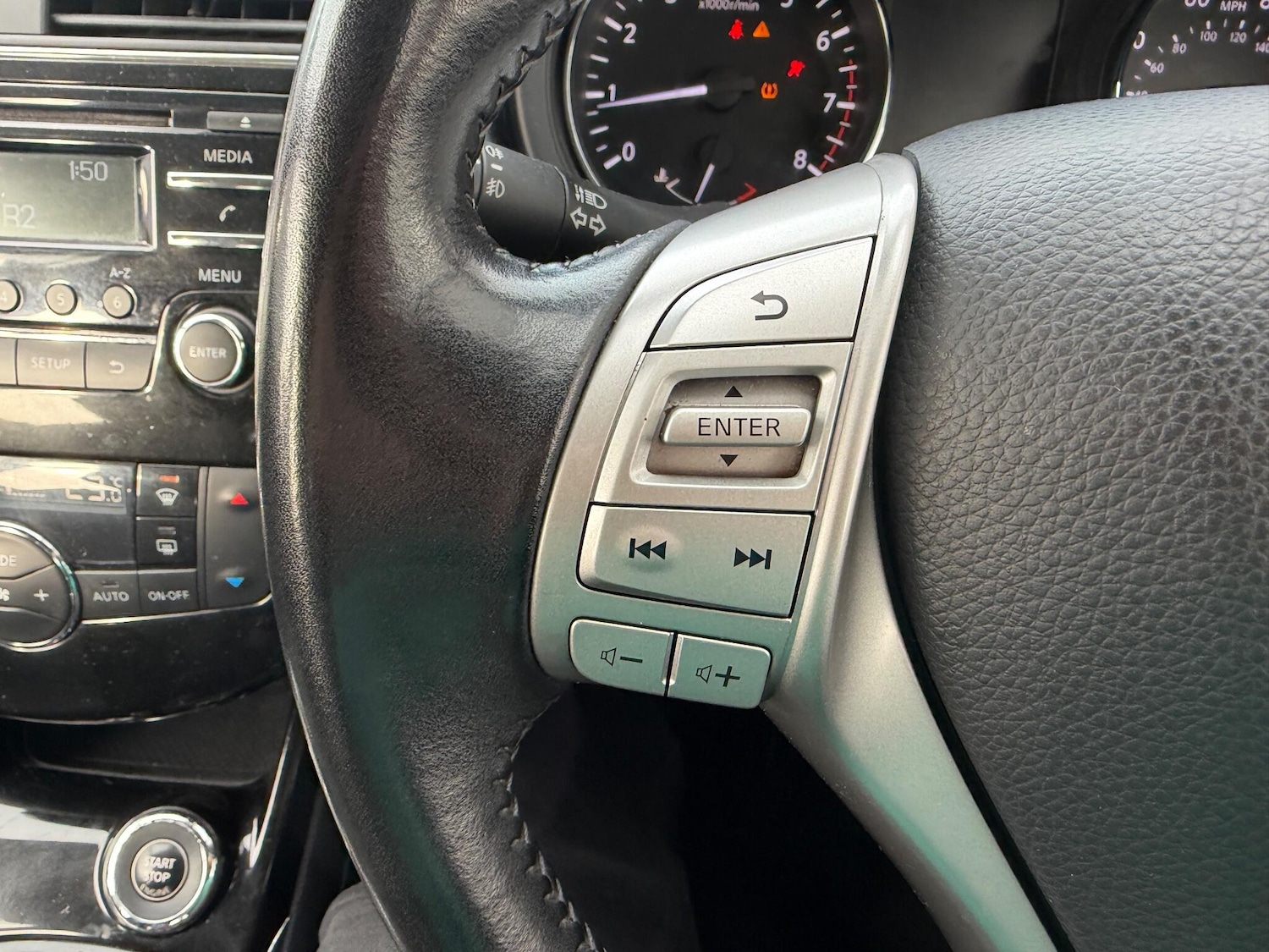 Used Nissan Pulsar 2015 for sale - 76633648: Photo 44