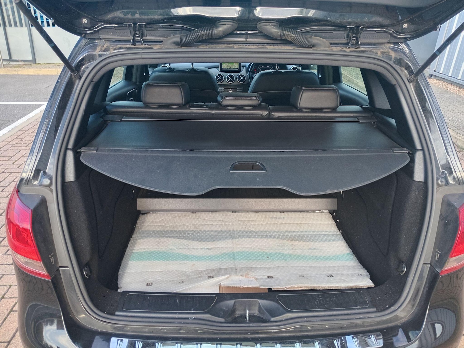 Used Mercedes-Benz B Class 2015 for sale - 76472585: Photo 30