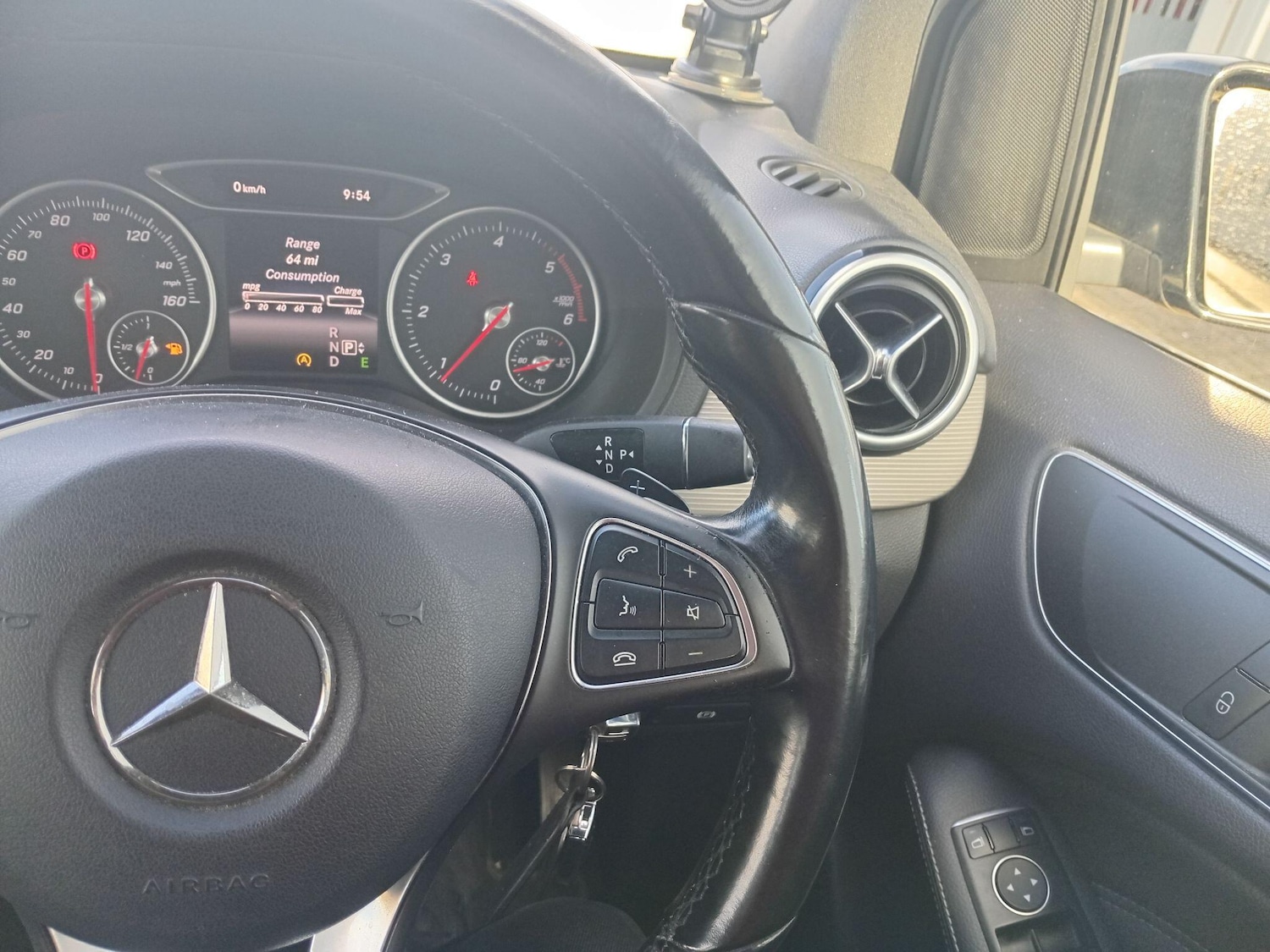 Used Mercedes-Benz B Class 2015 for sale - 76472585: Photo 32