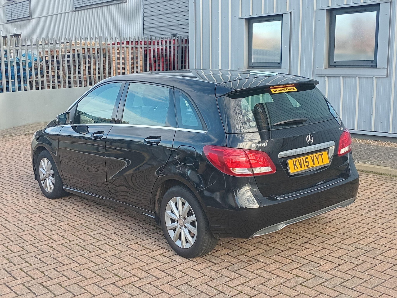 Used Mercedes-Benz B Class 2015 for sale - 76472585: Photo 4