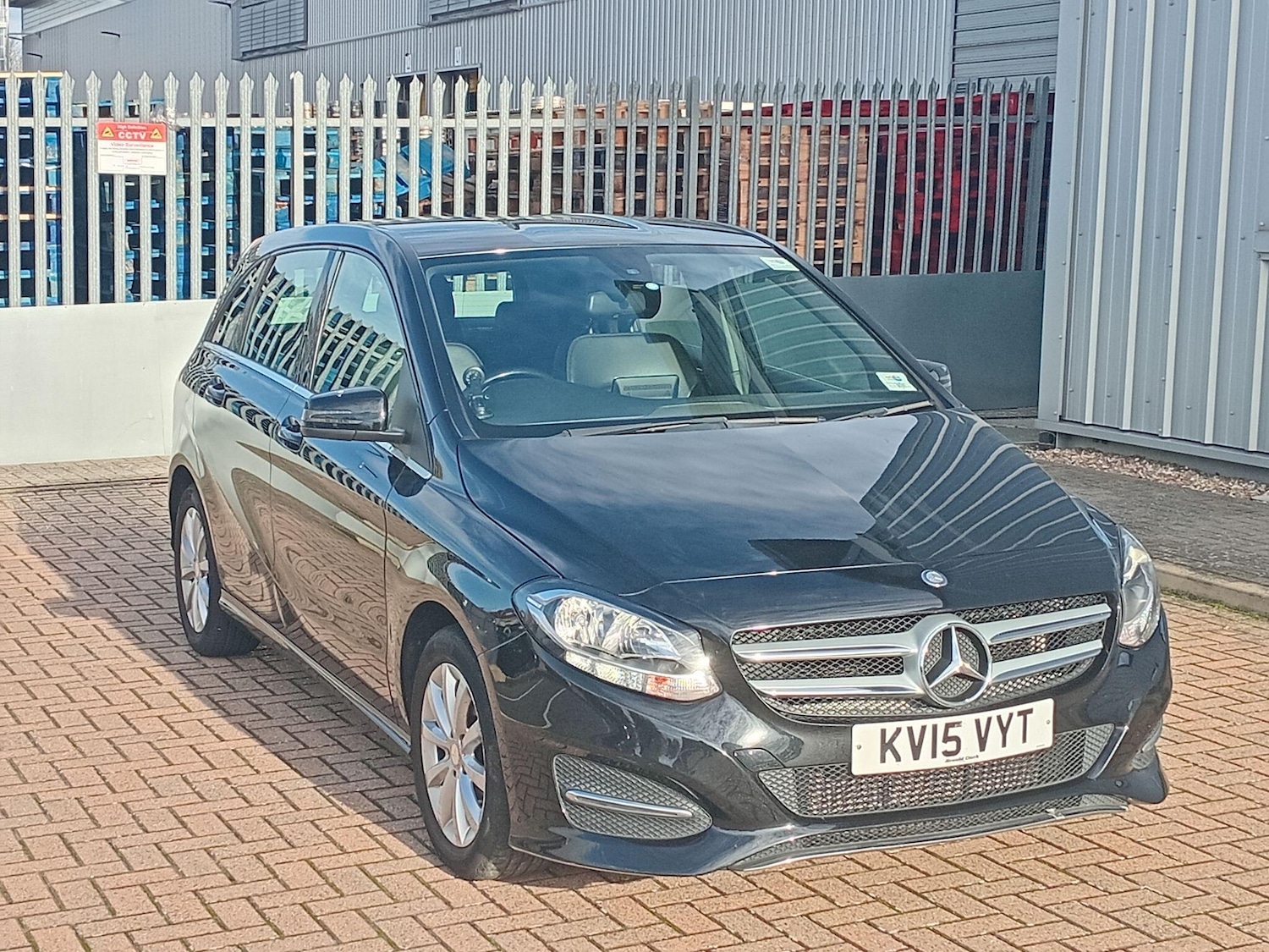 Used Mercedes-Benz B Class 2015 for sale - 76472585: Photo 5