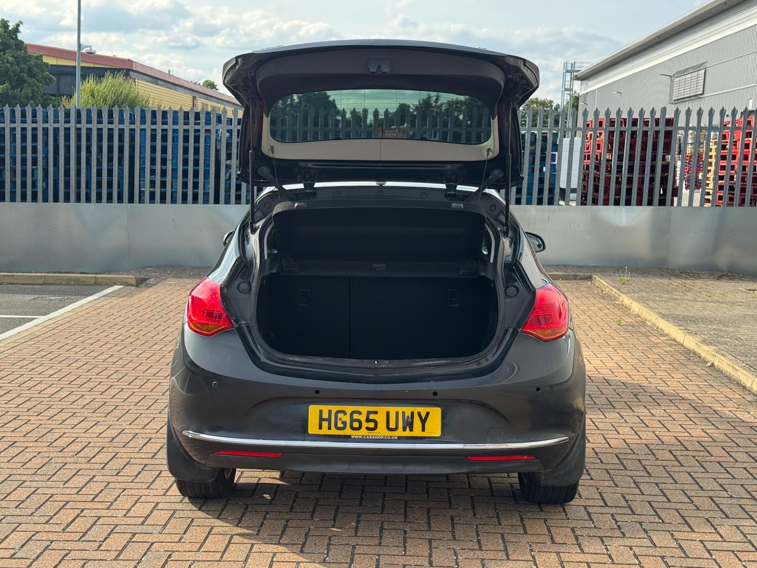 Vehicle 44