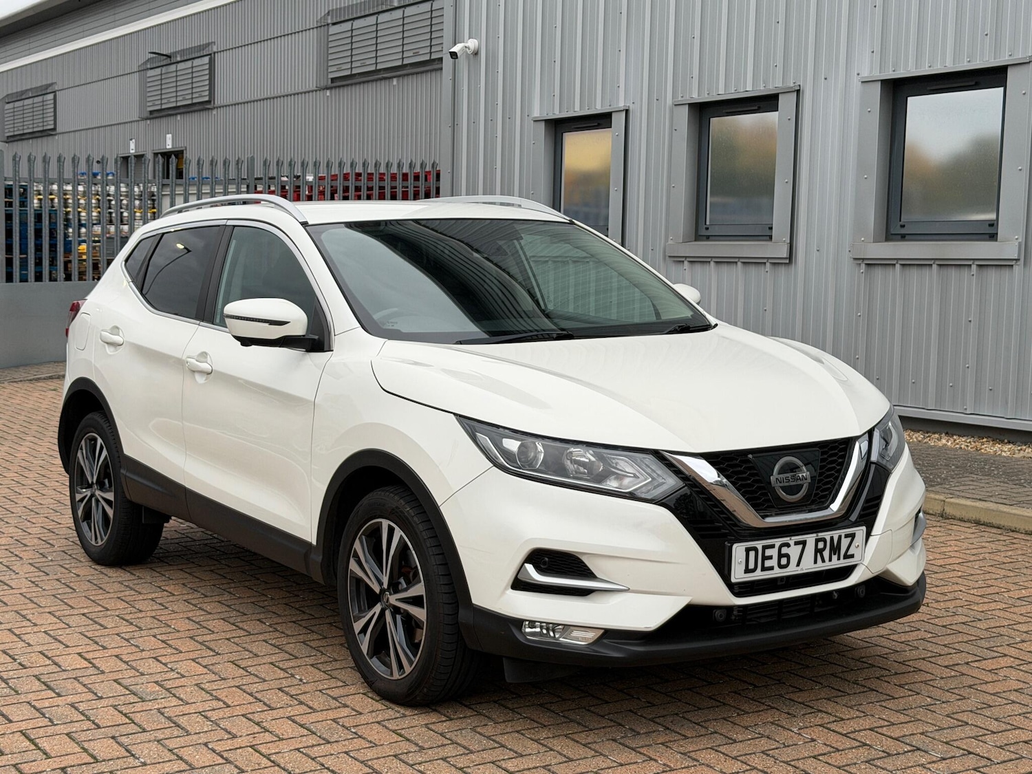 Used Nissan Qashqai 2017 for sale - 76294879: Photo 1