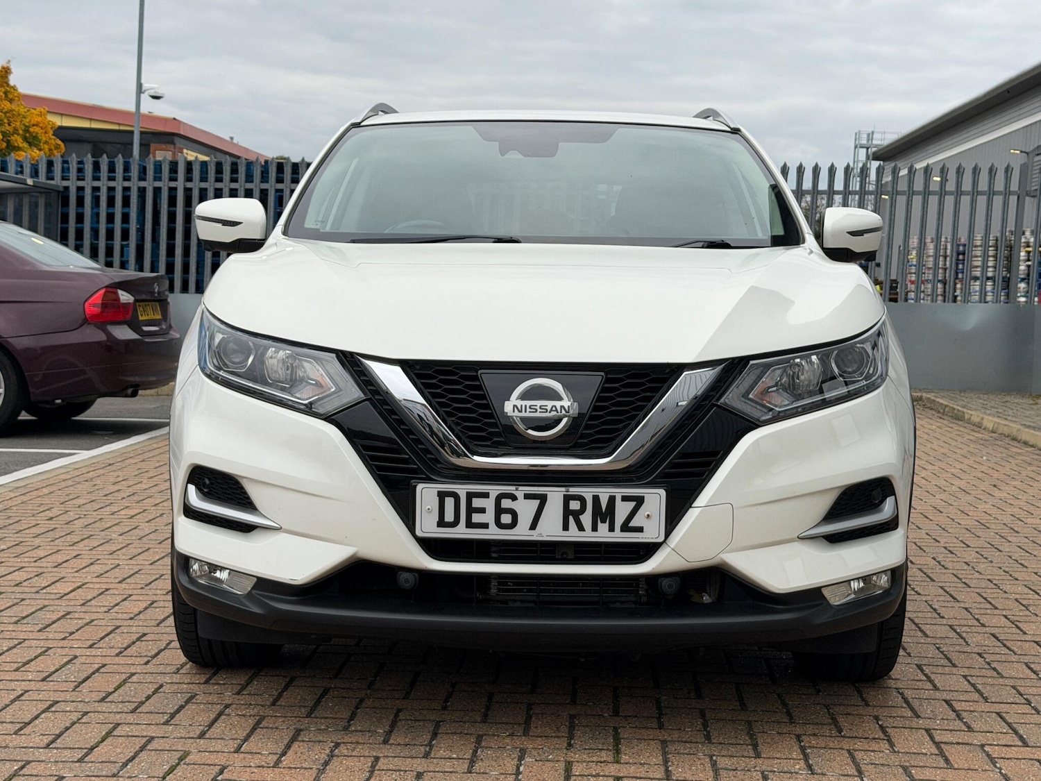 Used Nissan Qashqai 2017 for sale - 76294879: Photo 2