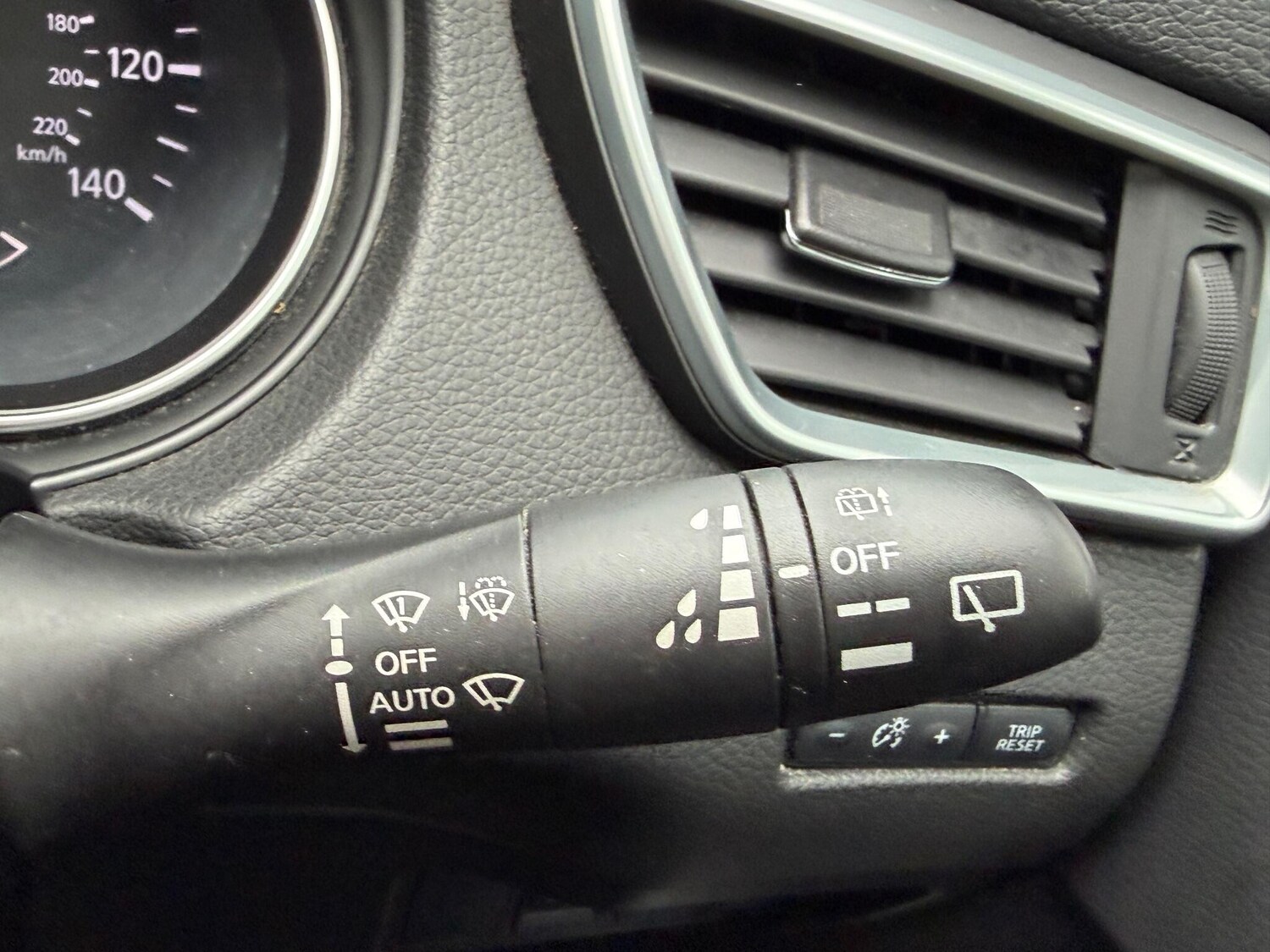 Used Nissan Qashqai 2017 for sale - 76294879: Photo 35