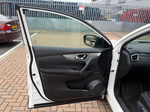 Used Nissan Qashqai 2017 for sale - 76294879: Photo 37
