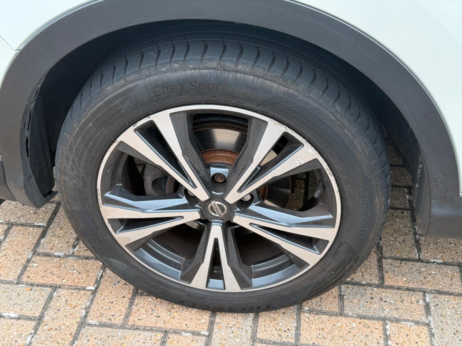 Used Nissan Qashqai 2017 for sale - 76294879: Photo 42