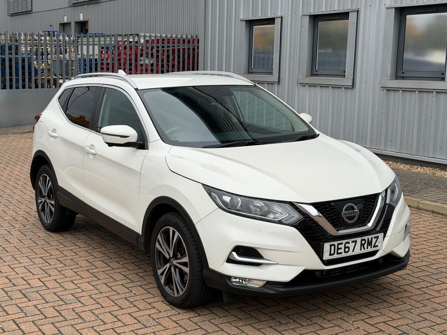 Used Nissan Qashqai 2017 for sale - 76294879: Photo 5