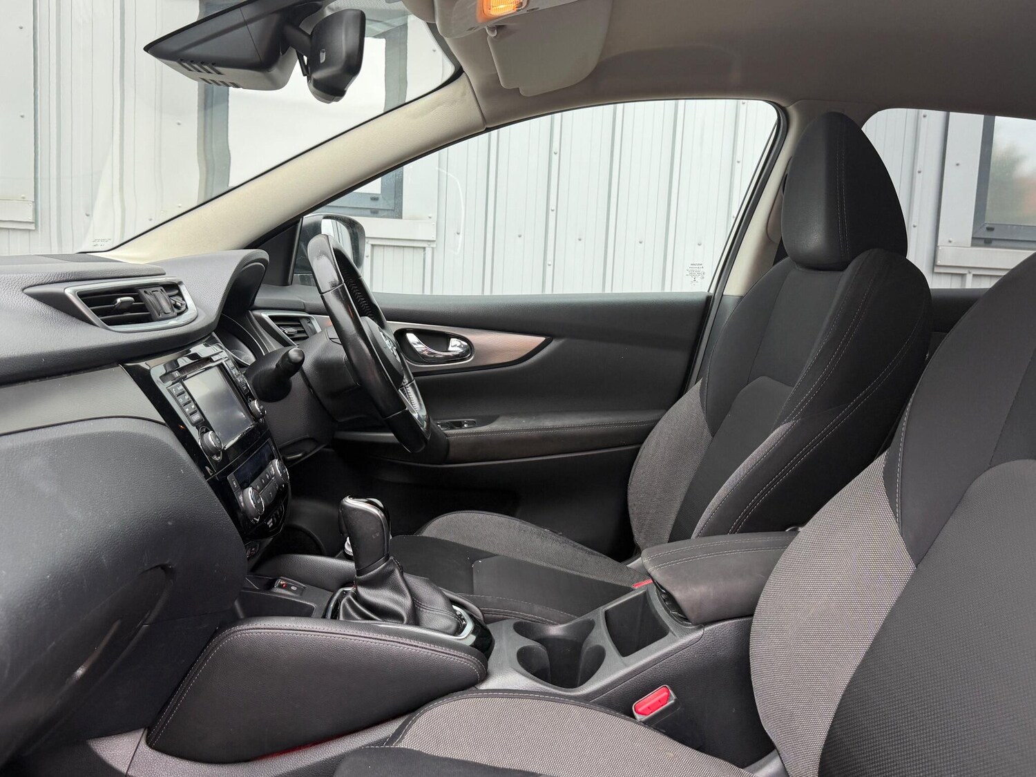 Used Nissan Qashqai 2017 for sale - 76294879: Photo 57