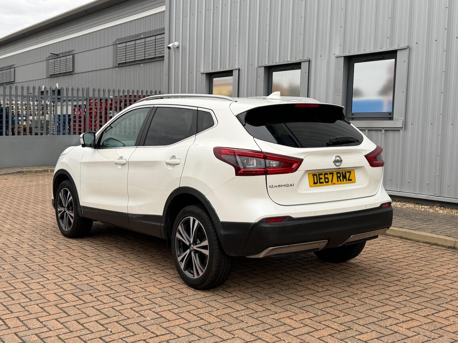 Used Nissan Qashqai 2017 for sale - 76294879: Photo 9