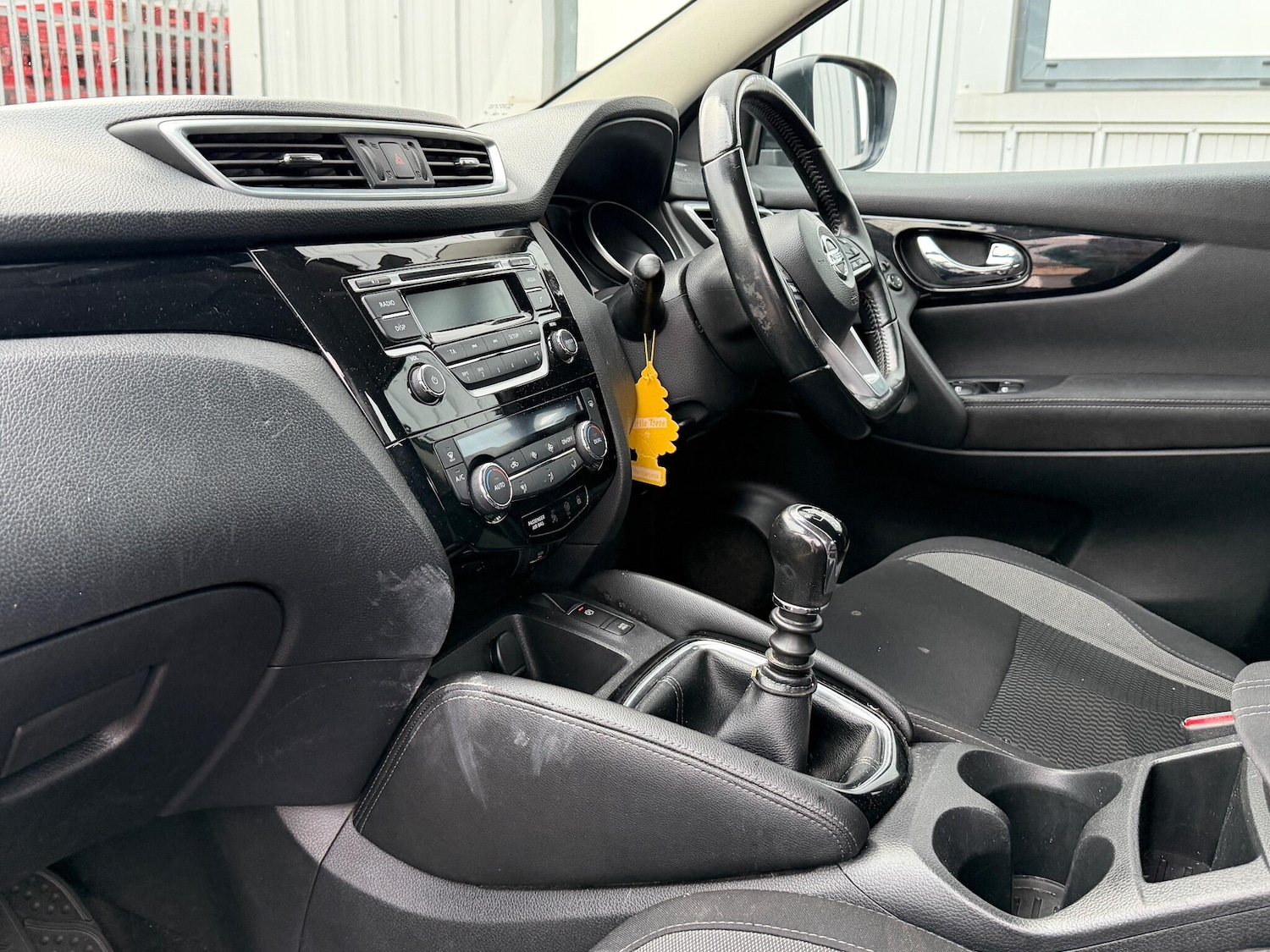 Used Nissan Qashqai 2018 for sale - 76952709: Photo 17