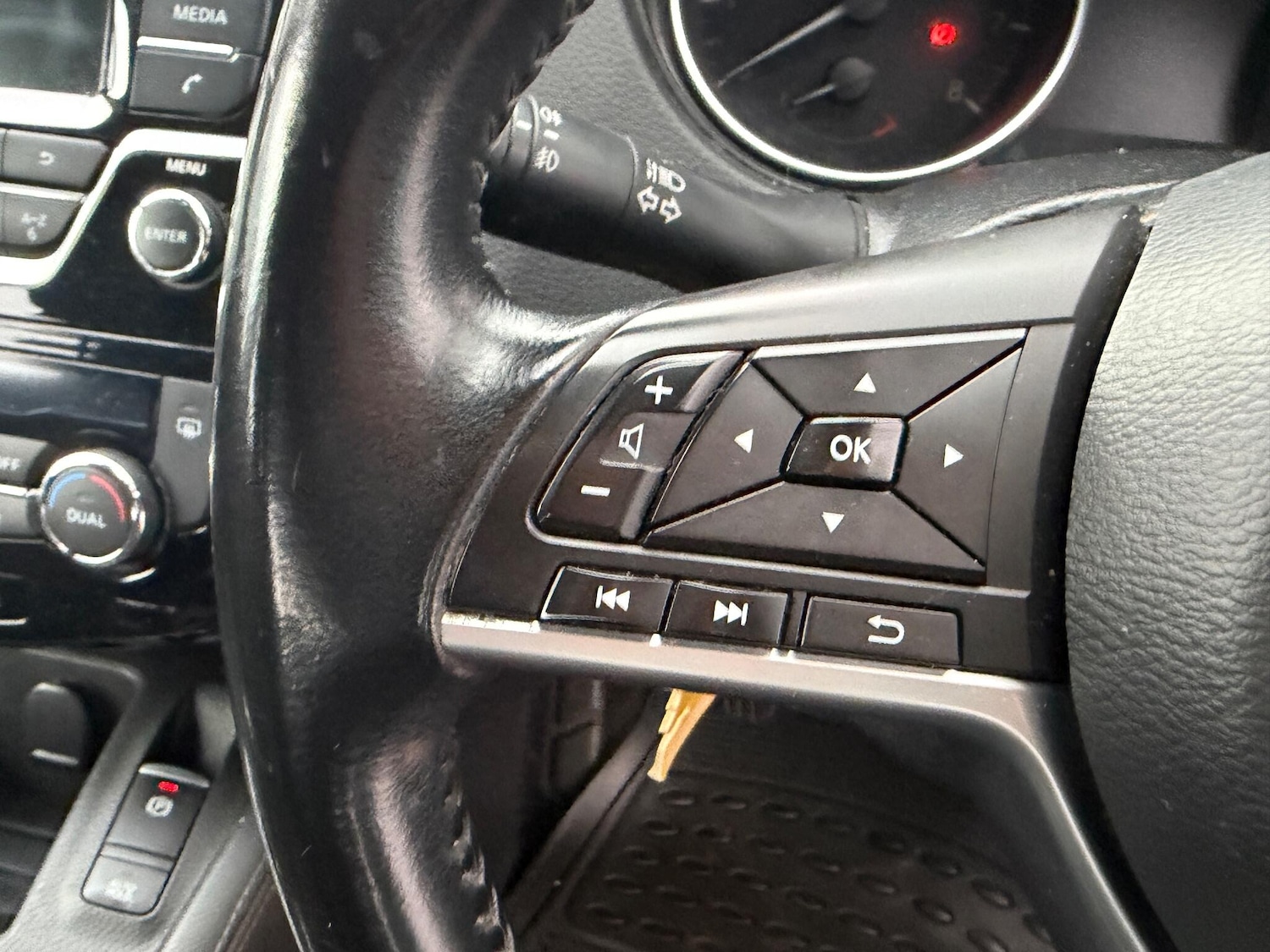 Used Nissan Qashqai 2018 for sale - 76952709: Photo 24