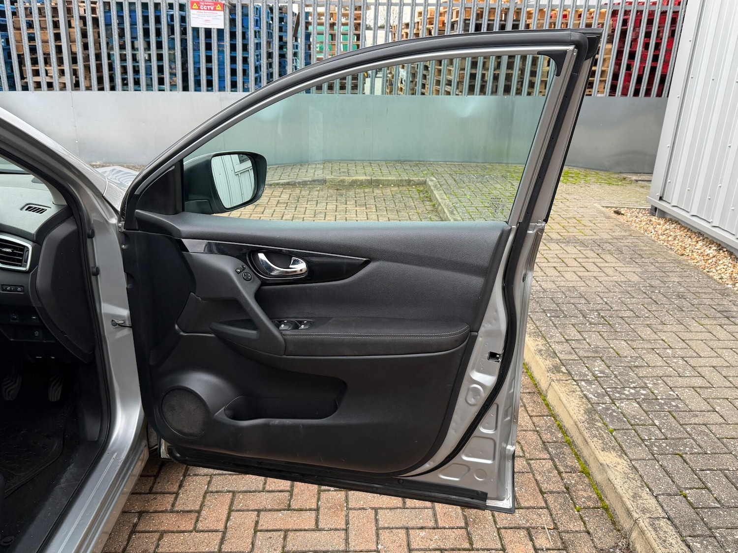 Used Nissan Qashqai 2018 for sale - 76952709: Photo 30