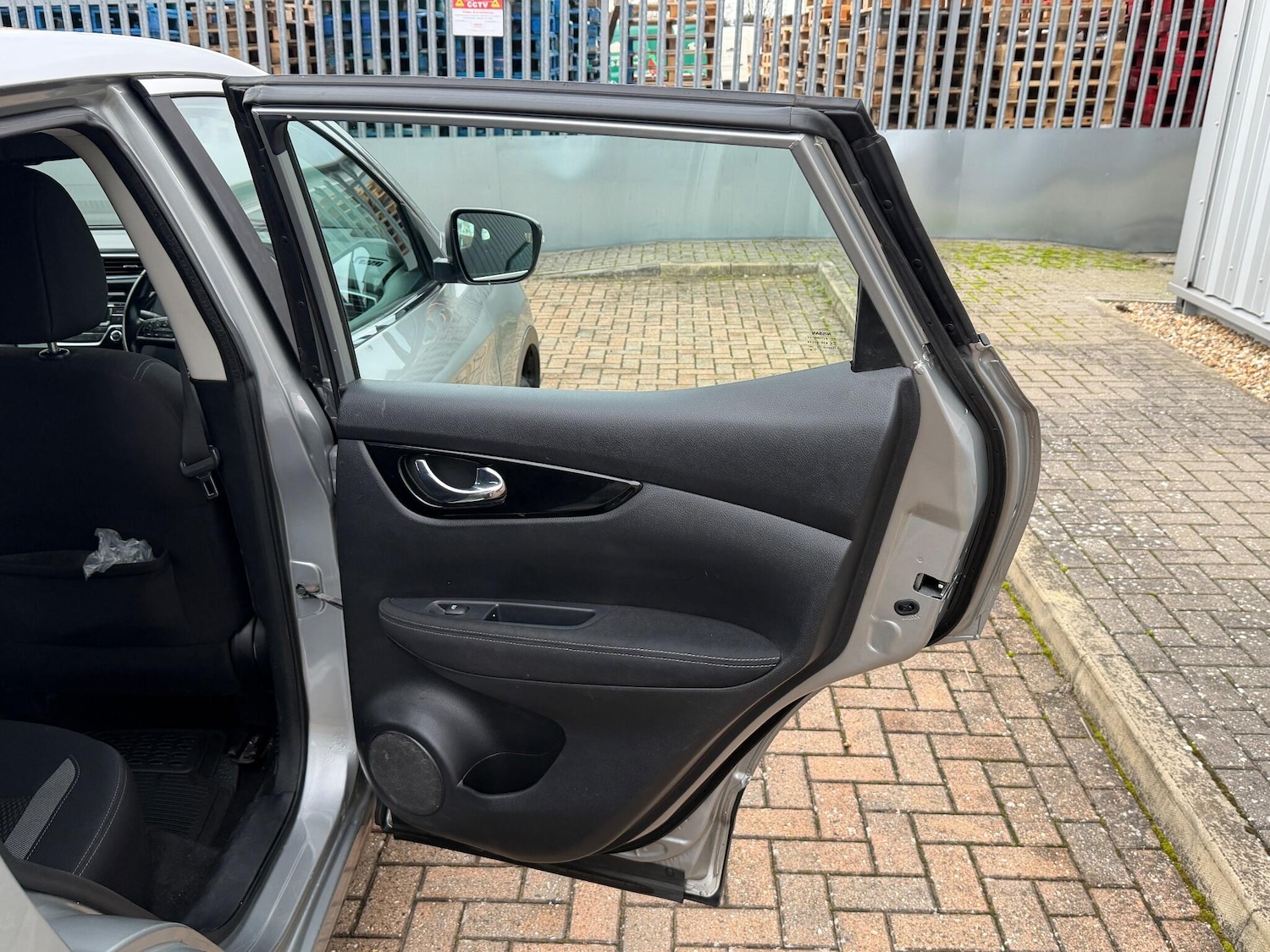 Used Nissan Qashqai 2018 for sale - 76952709: Photo 31