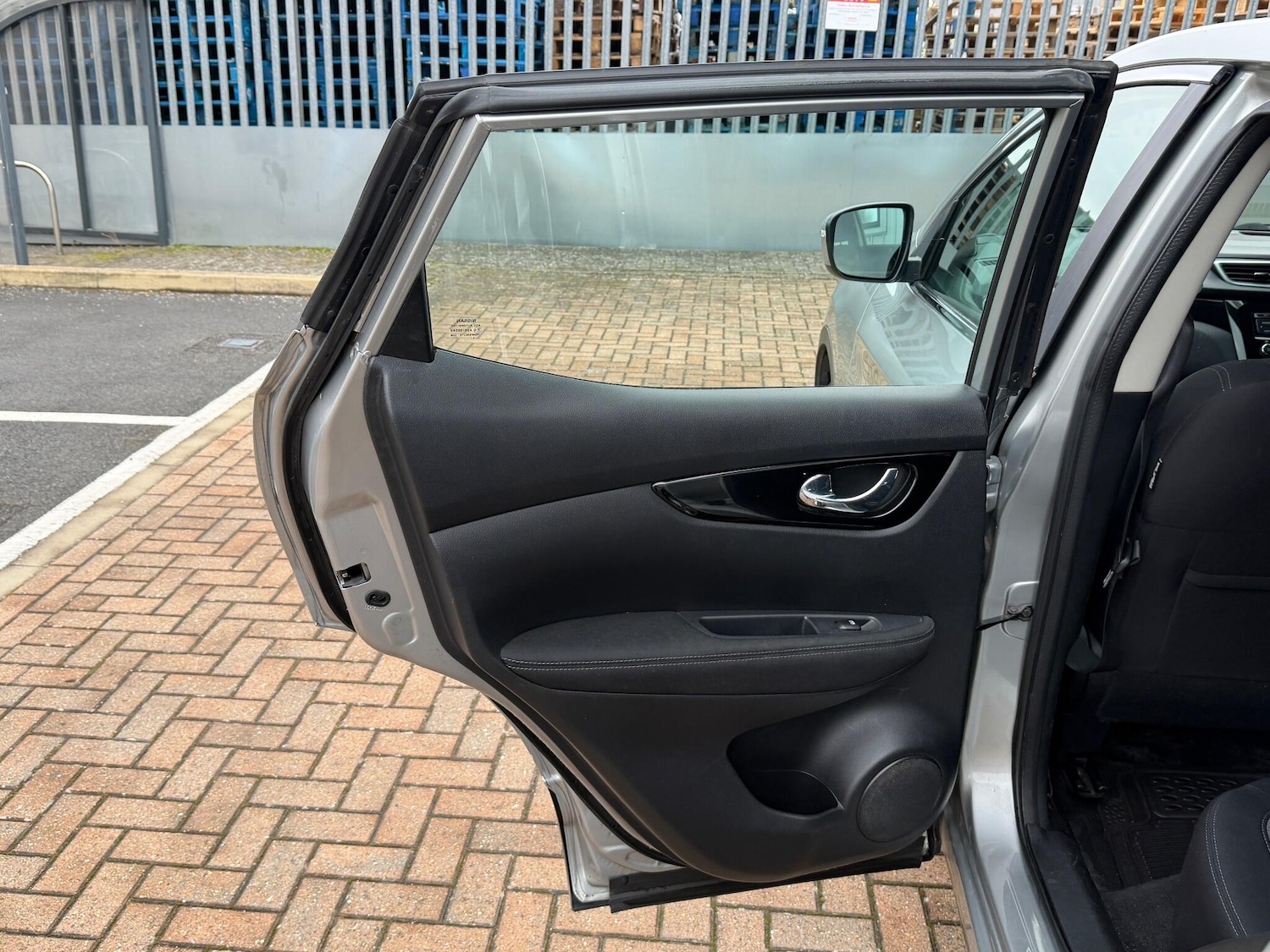 Used Nissan Qashqai 2018 for sale - 76952709: Photo 32