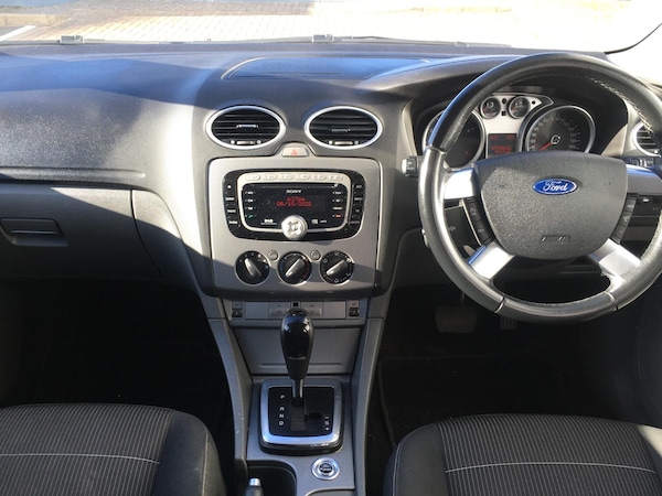 Used Ford Focus 2010 for sale - 76215529: Photo 19