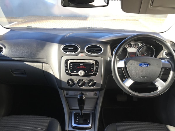 Used Ford Focus 2010 for sale - 76215529: Photo 21