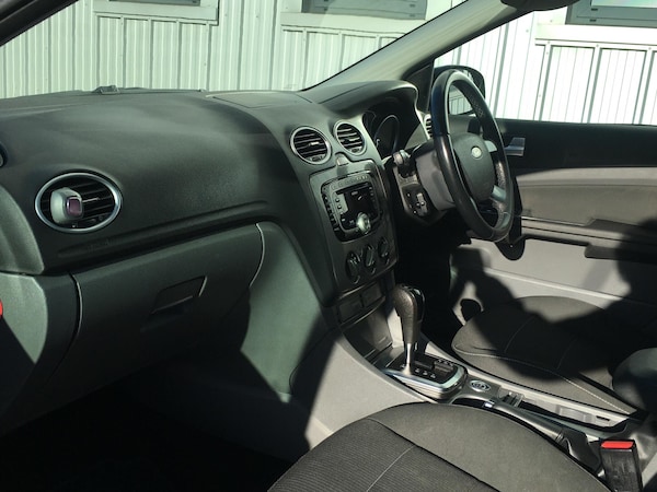 Used Ford Focus 2010 for sale - 76215529: Photo 23