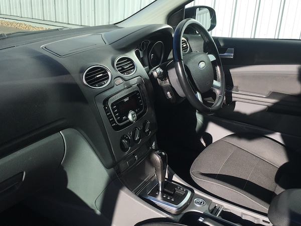 Used Ford Focus 2010 for sale - 76215529: Photo 25