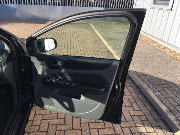 Used Ford Focus 2010 for sale - 76215529: Photo 48