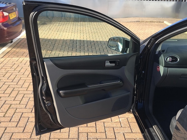 Used Ford Focus 2010 for sale - 76215529: Photo 53