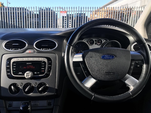 Used Ford Focus 2010 for sale - 76215529: Photo 71
